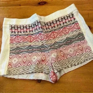 Quinn shorts from Francesca’s new with tag women M